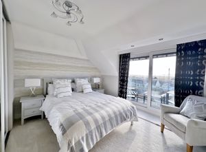 Photo 33- click for photo gallery